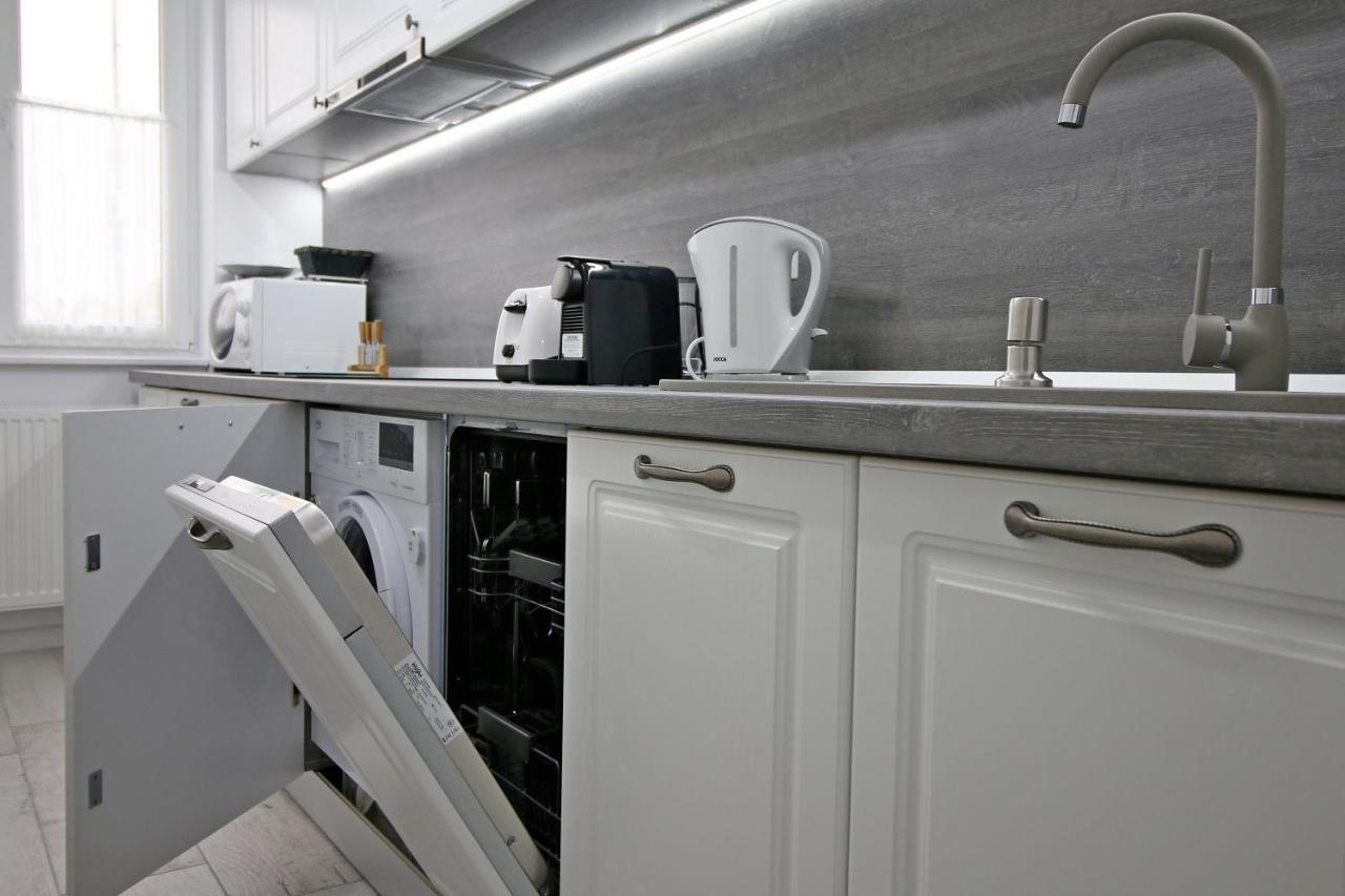 White Stone Appartement Sibiu Buitenkant foto